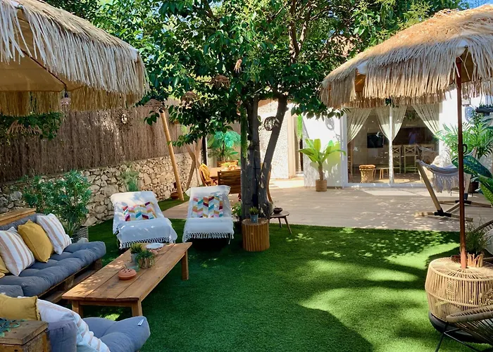 Maisonnette Avec Terrasse Et Jardin-Parking Prive-9Mn Des Plages A Pied