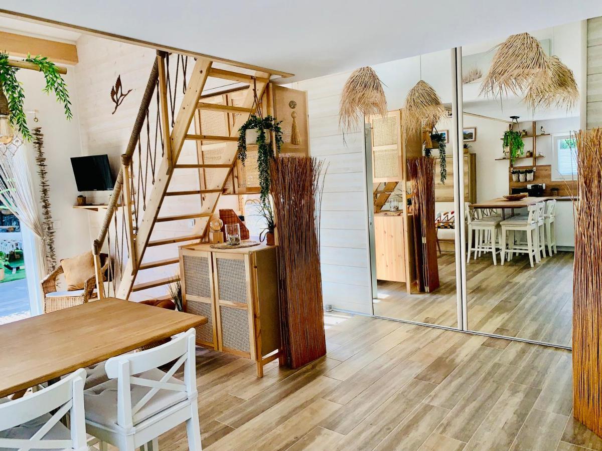 Maisonnette Avec Terrasse Et Jardin-parking Prive-9mn Des Plages A Pied Villa *