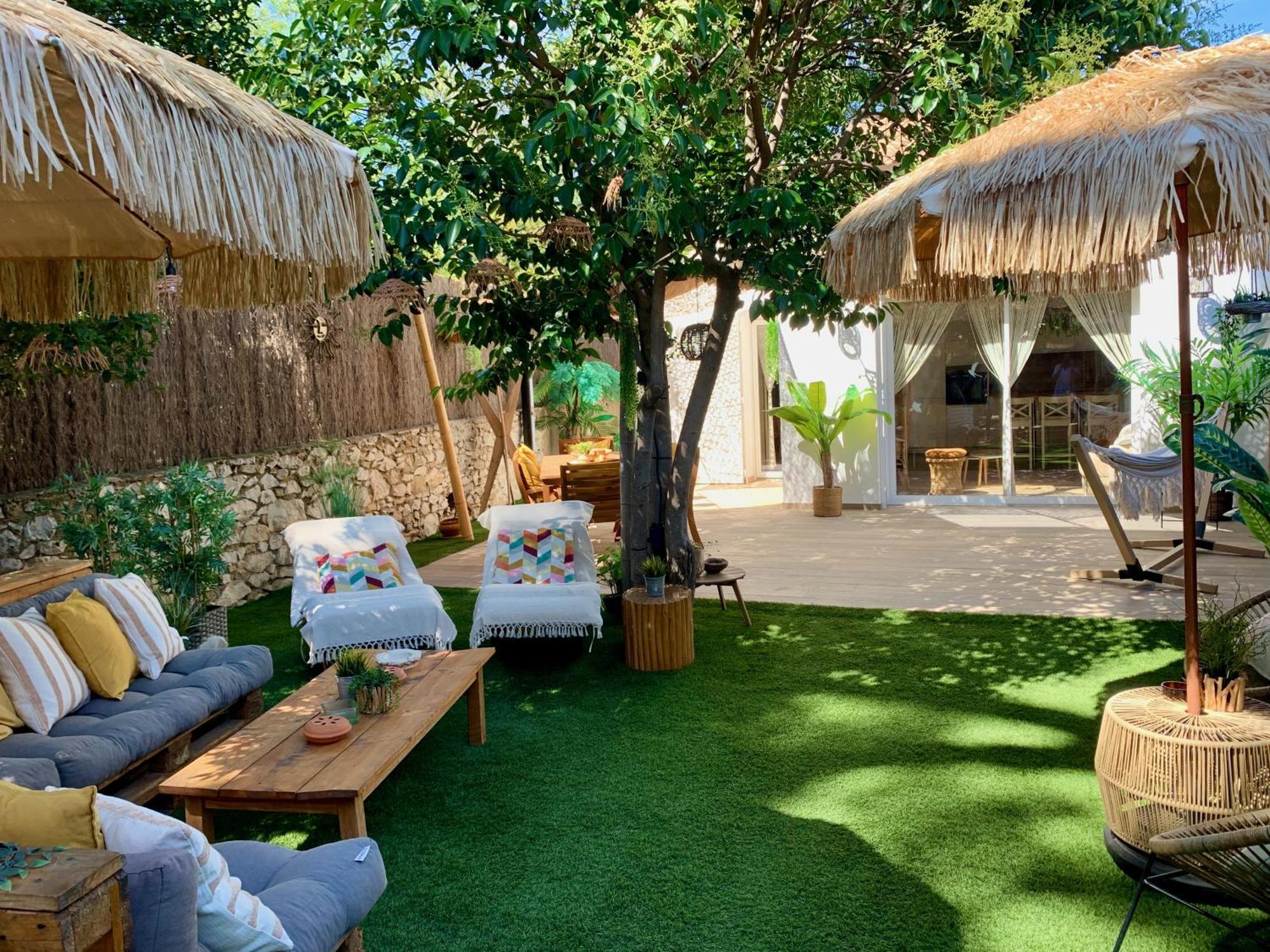 Maisonnette Avec Terrasse Et Jardin-parking Prive-9mn Des Plages A Pied La Ciotat