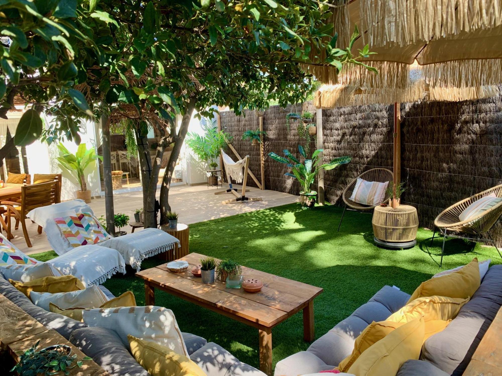 Maisonnette Avec Terrasse Et Jardin-parking Prive-9mn Des Plages A Pied La Ciotat