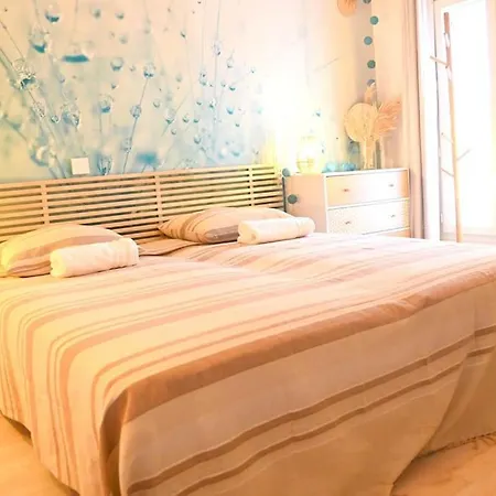 Maisonnette Avec Terrasse Et Jardin-Parking Prive-9Mn Des Plages A Pied La Ciotat Esterno foto