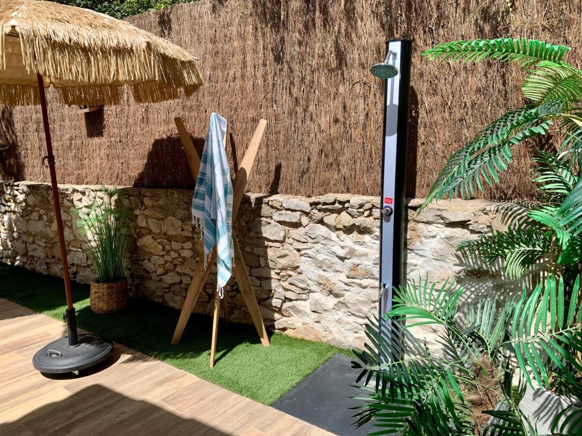 Villa Maisonnette Avec Terrasse Et Jardin-parking Prive-9mn Des Plages A Pied