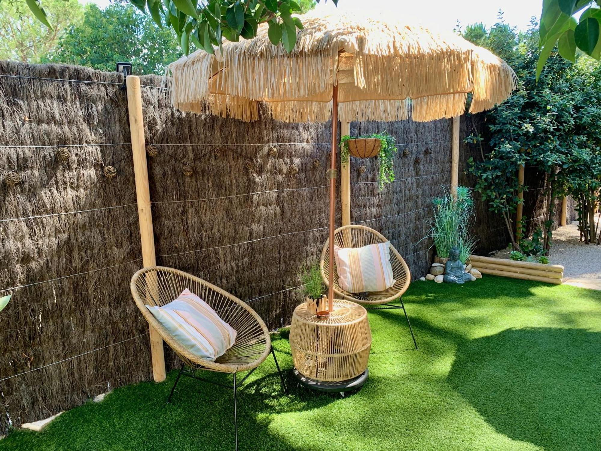 Maisonnette Avec Terrasse Et Jardin-parking Prive-9mn Des Plages A Pied Villa *
