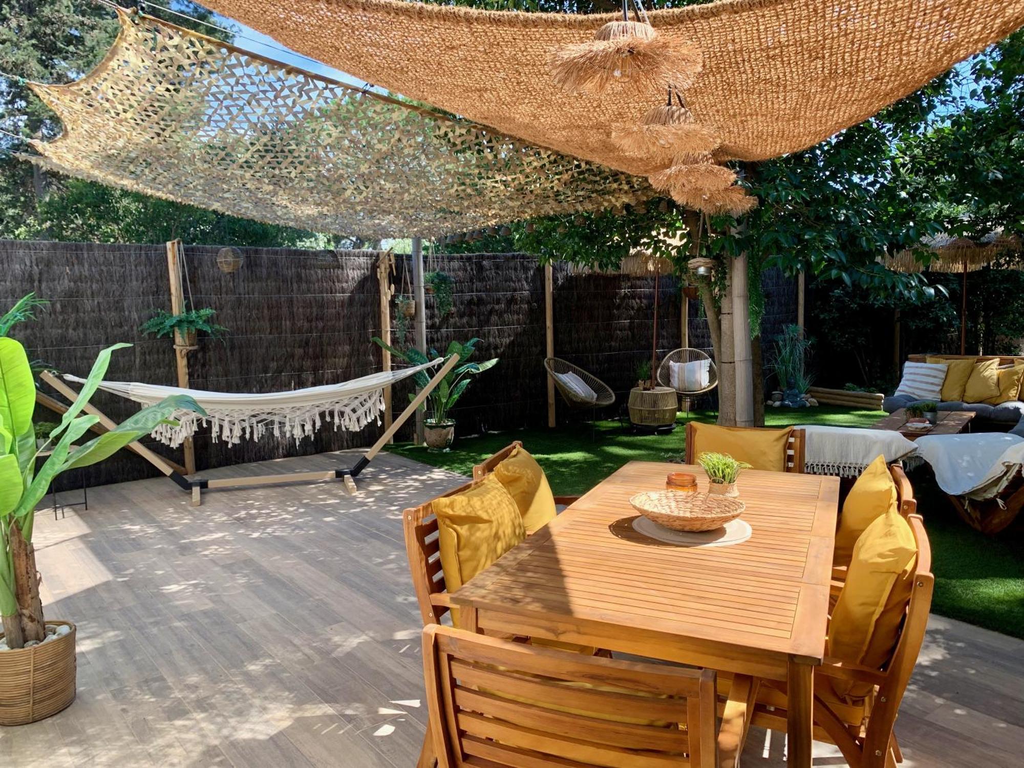 Maisonnette Avec Terrasse Et Jardin-parking Prive-9mn Des Plages A Pied La Ciotat